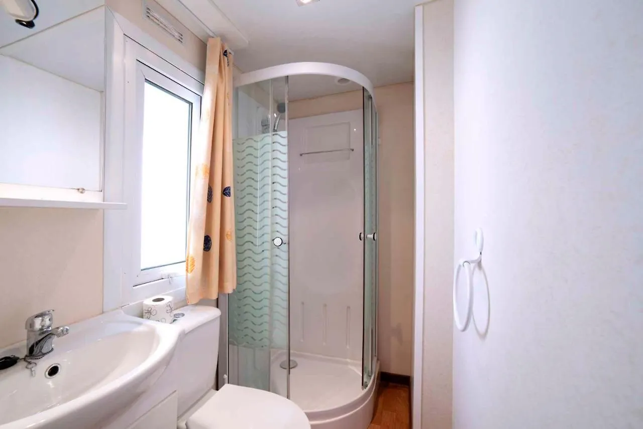 Mobilehomes In Pieve Vecchia - Norditalienische Seen 22044 Manerba del Garda 0*,  Italy
